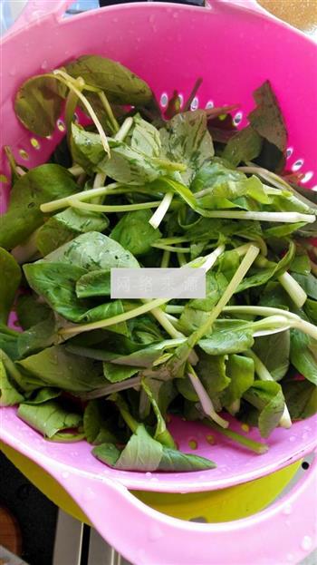 鸡毛菜鸡蛋榨菜汤怎么做，鸡毛菜鸡蛋榨菜汤怎么做好吃，鸡毛菜鸡蛋榨菜汤做法