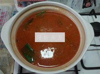 酸辣牛肉浓汤怎么做，酸辣牛肉浓汤怎么做好吃，酸辣牛肉浓汤做法