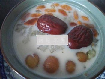 杏仁露炖雪蛤怎么做，杏仁露炖雪蛤怎么做好吃，杏仁露炖雪蛤做法