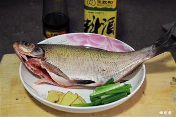 黄豆酱蒸武昌鱼怎么做，黄豆酱蒸武昌鱼怎么做好吃，黄豆酱蒸武昌鱼做法
