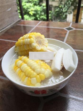 椰子汁玉米鸡汤怎么做，椰子汁玉米鸡汤怎么做好吃，椰子汁玉米鸡汤做法