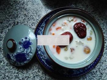 杏仁露炖雪蛤怎么做，杏仁露炖雪蛤怎么做好吃，杏仁露炖雪蛤做法