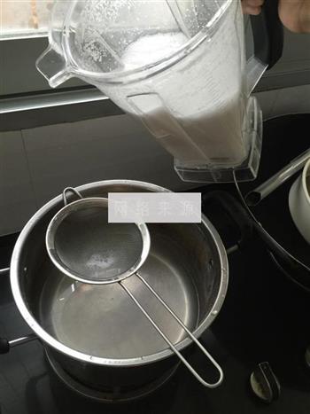 椰子汁玉米鸡汤怎么做，椰子汁玉米鸡汤怎么做好吃，椰子汁玉米鸡汤做法