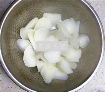 萝卜咸肉蹄膀汤怎么做，萝卜咸肉蹄膀汤怎么做好吃，萝卜咸肉蹄膀汤做法