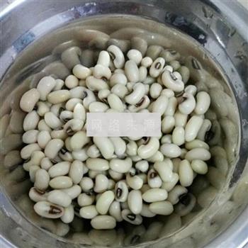 糜豆煮鸡怎么做，糜豆煮鸡怎么做好吃，糜豆煮鸡做法