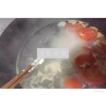 西红柿面疙瘩怎么做，西红柿面疙瘩怎么做好吃，西红柿面疙瘩做法