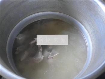 笋干菜花菜龙骨汤怎么做，笋干菜花菜龙骨汤怎么做好吃，笋干菜花菜龙骨汤做法