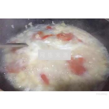 西红柿面疙瘩怎么做，西红柿面疙瘩怎么做好吃，西红柿面疙瘩做法
