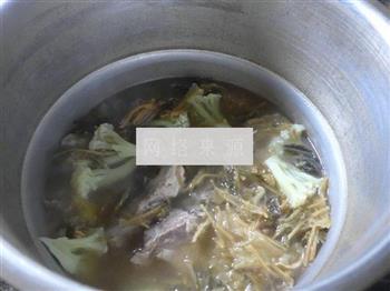笋干菜花菜龙骨汤怎么做，笋干菜花菜龙骨汤怎么做好吃，笋干菜花菜龙骨汤做法