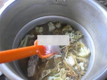 笋干菜花菜龙骨汤怎么做，笋干菜花菜龙骨汤怎么做好吃，笋干菜花菜龙骨汤做法