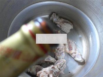 笋干菜花菜龙骨汤怎么做，笋干菜花菜龙骨汤怎么做好吃，笋干菜花菜龙骨汤做法