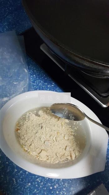 酥皮鸡茸蘑菇汤怎么做，酥皮鸡茸蘑菇汤怎么做好吃，酥皮鸡茸蘑菇汤做法
