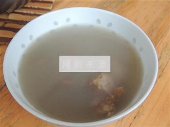 绿豆莲藕排骨汤怎么做，绿豆莲藕排骨汤怎么做好吃，绿豆莲藕排骨汤做法