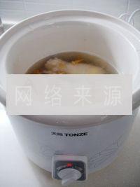 燕窝炖鸡汤怎么做，燕窝炖鸡汤怎么做好吃，燕窝炖鸡汤做法