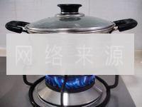 燕窝炖鸡汤怎么做，燕窝炖鸡汤怎么做好吃，燕窝炖鸡汤做法
