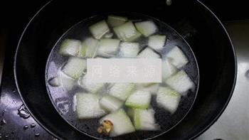 冬瓜海鲜汤怎么做，冬瓜海鲜汤怎么做好吃，冬瓜海鲜汤做法