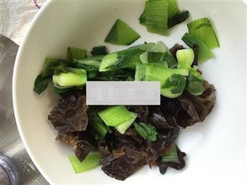 油菜丸子汤怎么做，油菜丸子汤怎么做好吃，油菜丸子汤做法