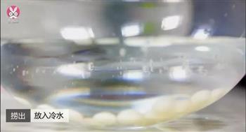 手工黑芝麻小丸子怎么做，手工黑芝麻小丸子怎么做好吃，手工黑芝麻小丸子做法