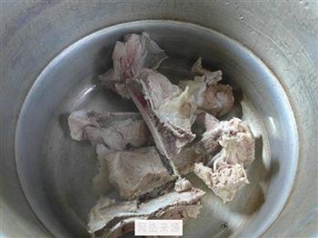 肉骨冬瓜汤怎么做，肉骨冬瓜汤怎么做好吃，肉骨冬瓜汤做法