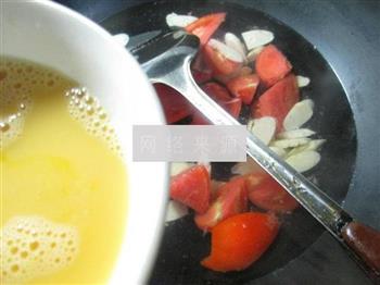 鸡蛋番茄鞭笋汤怎么做，鸡蛋番茄鞭笋汤怎么做好吃，鸡蛋番茄鞭笋汤做法