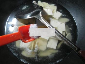 咸肉鞭笋豆腐汤怎么做，咸肉鞭笋豆腐汤怎么做好吃，咸肉鞭笋豆腐汤做法