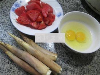 鸡蛋番茄鞭笋汤怎么做，鸡蛋番茄鞭笋汤怎么做好吃，鸡蛋番茄鞭笋汤做法
