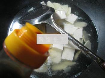 咸肉鞭笋豆腐汤怎么做，咸肉鞭笋豆腐汤怎么做好吃，咸肉鞭笋豆腐汤做法