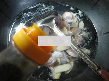 鞭笋圆蛤汤怎么做，鞭笋圆蛤汤怎么做好吃，鞭笋圆蛤汤做法