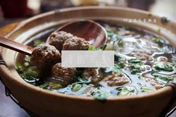 羊肉丸子汤怎么做，羊肉丸子汤怎么做好吃，羊肉丸子汤做法
