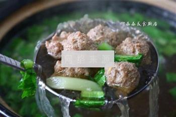 羊肉丸子汤怎么做，羊肉丸子汤怎么做好吃，羊肉丸子汤做法