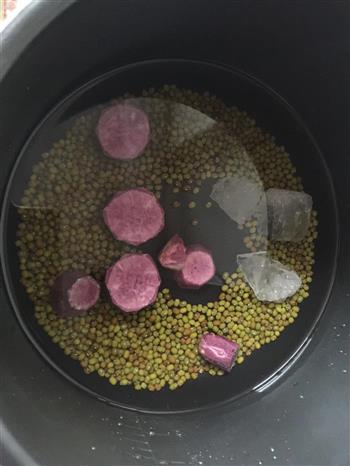 紫薯绿豆甜汤怎么做，紫薯绿豆甜汤怎么做好吃，紫薯绿豆甜汤做法