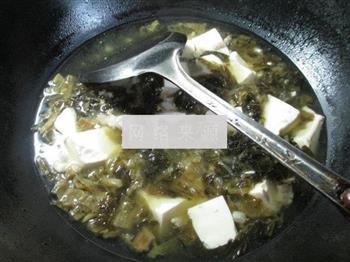 猪肉酸菜豆腐汤怎么做，猪肉酸菜豆腐汤怎么做好吃，猪肉酸菜豆腐汤做法