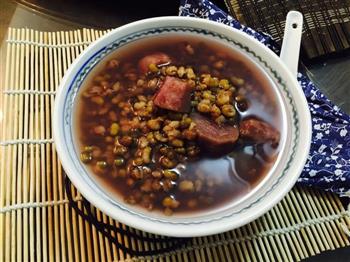 紫薯绿豆甜汤怎么做，紫薯绿豆甜汤怎么做好吃，紫薯绿豆甜汤做法