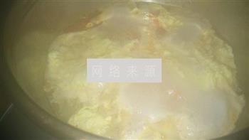 西红柿鸡蛋银耳汤怎么做，西红柿鸡蛋银耳汤怎么做好吃，西红柿鸡蛋银耳汤做法