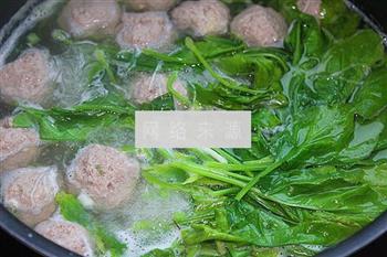 菠菜粉丝肉丸汤怎么做，菠菜粉丝肉丸汤怎么做好吃，菠菜粉丝肉丸汤做法