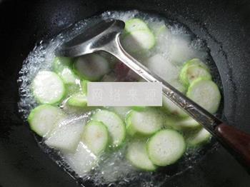 咸肉双瓜汤怎么做，咸肉双瓜汤怎么做好吃，咸肉双瓜汤做法