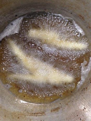 自制土豆炸薯条怎么做，自制土豆炸薯条怎么做好吃，自制土豆炸薯条做法