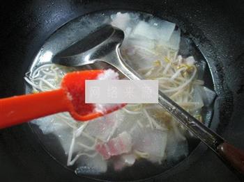 咸肉绿豆芽冬瓜汤怎么做，咸肉绿豆芽冬瓜汤怎么做好吃，咸肉绿豆芽冬瓜汤做法