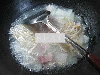 咸肉绿豆芽冬瓜汤怎么做，咸肉绿豆芽冬瓜汤怎么做好吃，咸肉绿豆芽冬瓜汤做法