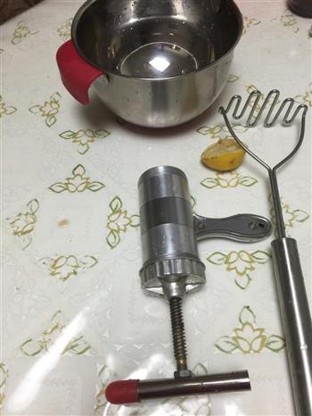 压力锅版果丹皮．山楂卷怎么做，压力锅版果丹皮．山楂卷怎么做好吃，压力锅版果丹皮．山楂卷做法