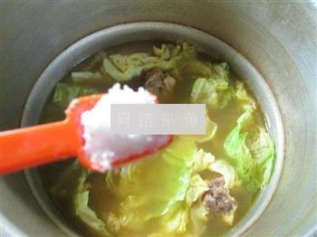 圆白菜牛排骨汤怎么做，圆白菜牛排骨汤怎么做好吃，圆白菜牛排骨汤做法