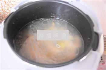 清爽排骨瓠瓜汤怎么做，清爽排骨瓠瓜汤怎么做好吃，清爽排骨瓠瓜汤做法