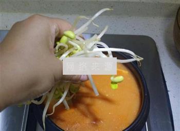 韩式海鲜大酱汤怎么做，韩式海鲜大酱汤怎么做好吃，韩式海鲜大酱汤做法