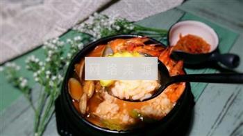 韩式海鲜大酱汤怎么做，韩式海鲜大酱汤怎么做好吃，韩式海鲜大酱汤做法