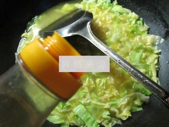咖喱圆白菜粉丝汤怎么做，咖喱圆白菜粉丝汤怎么做好吃，咖喱圆白菜粉丝汤做法