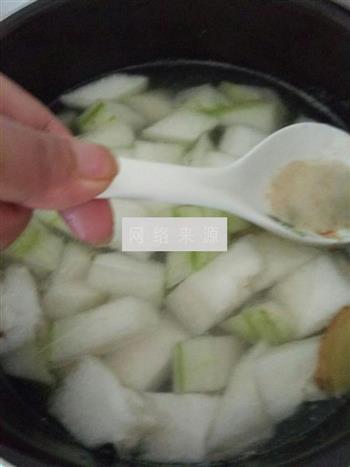 冬瓜薏仁骨头汤怎么做，冬瓜薏仁骨头汤怎么做好吃，冬瓜薏仁骨头汤做法