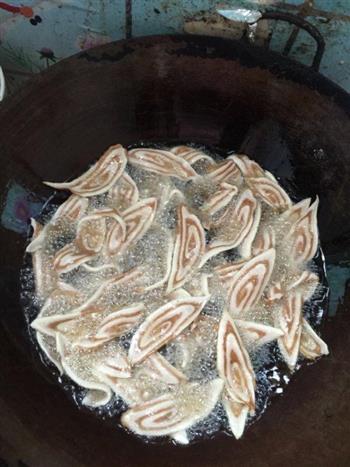 蓝莓味儿猫耳朵怎么做，蓝莓味儿猫耳朵怎么做好吃，蓝莓味儿猫耳朵做法