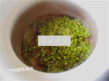 冰镇绿豆水怎么做，冰镇绿豆水怎么做好吃，冰镇绿豆水做法