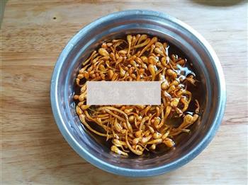 鸡脚瘦肉玉米汤怎么做，鸡脚瘦肉玉米汤怎么做好吃，鸡脚瘦肉玉米汤做法