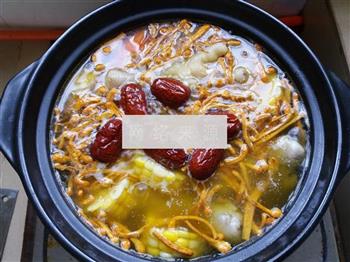 鸡脚瘦肉玉米汤怎么做，鸡脚瘦肉玉米汤怎么做好吃，鸡脚瘦肉玉米汤做法